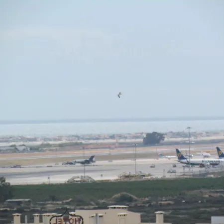 Apartment In With Sea View