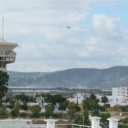 In With Sea View Apartmán
